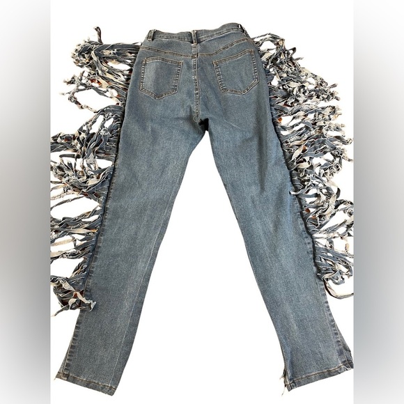 Daisy Distressed Fringe Detail Blue Jeans Size Small - Picture 13 of 16